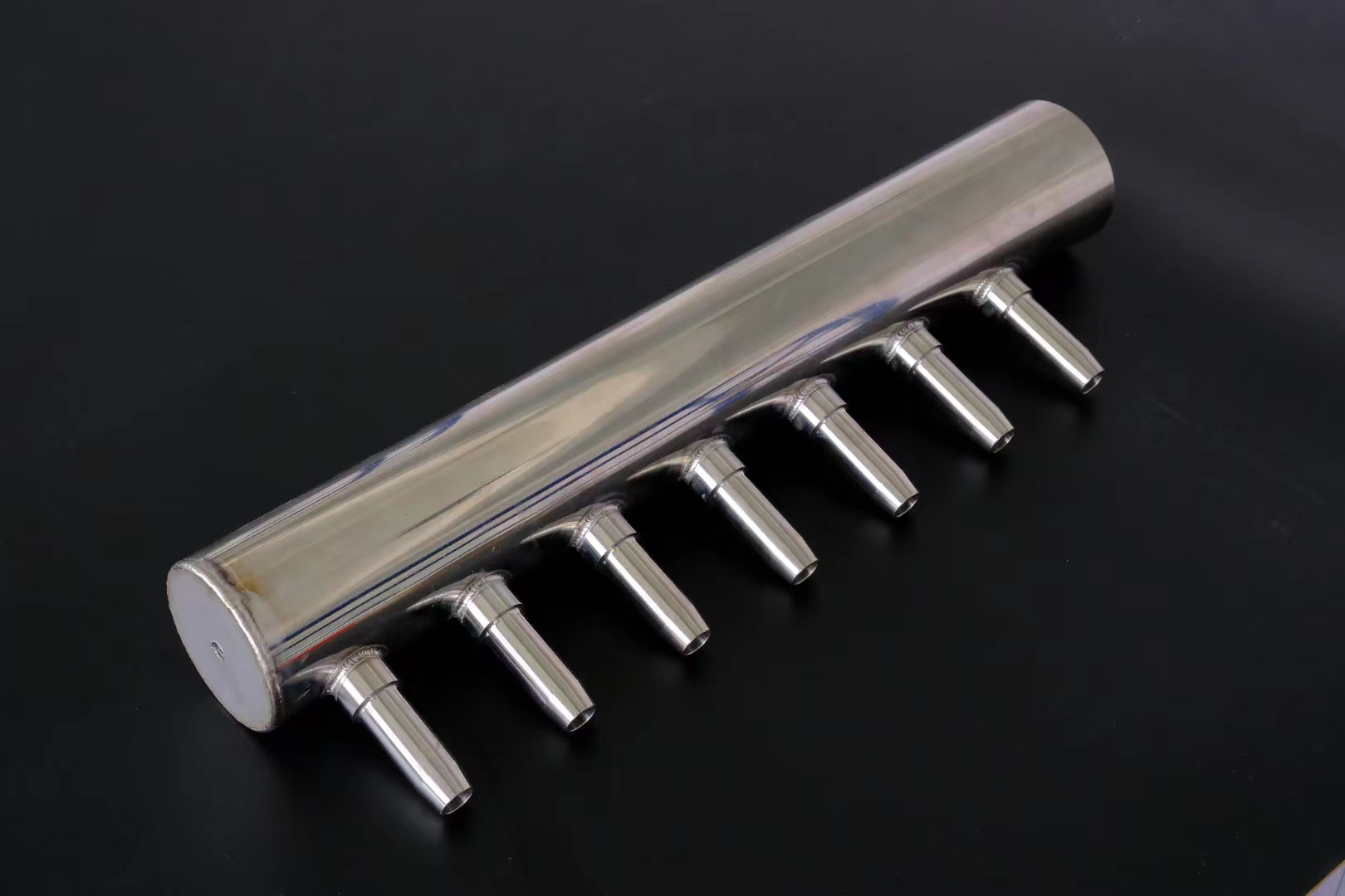 High-speed stainless steel nozzle